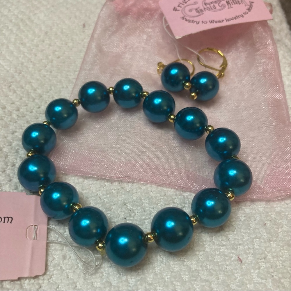 Garold C. Miller Friends Collection Bracelet and Earrings Set